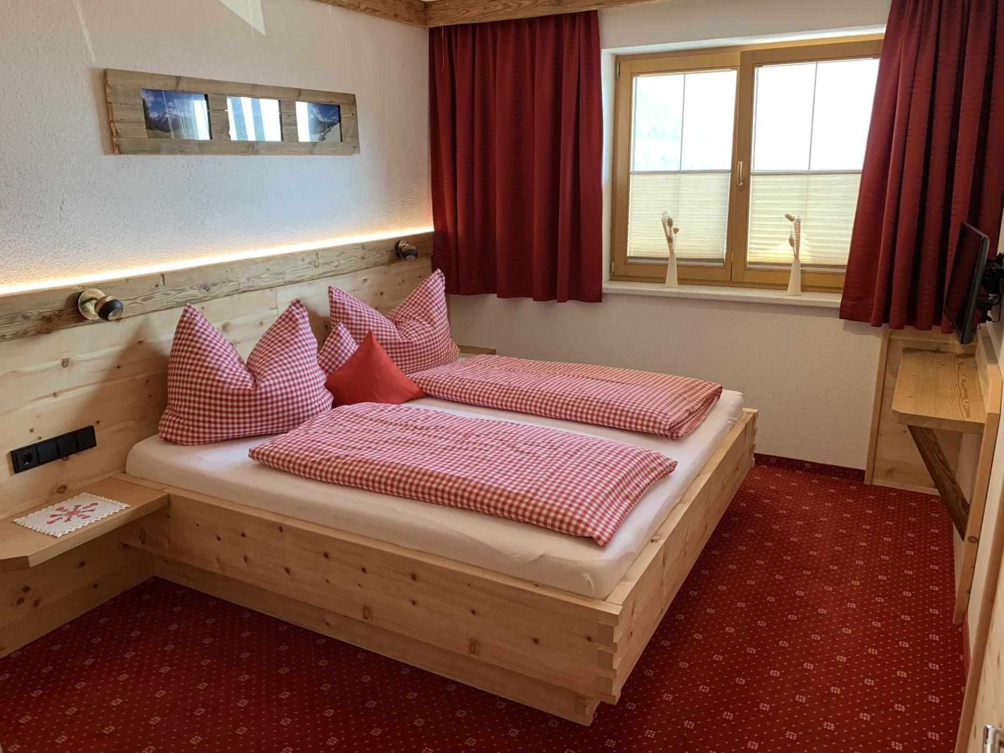 Apartment Landhaus Rieder Im Zillertal - Apart Arena Blick